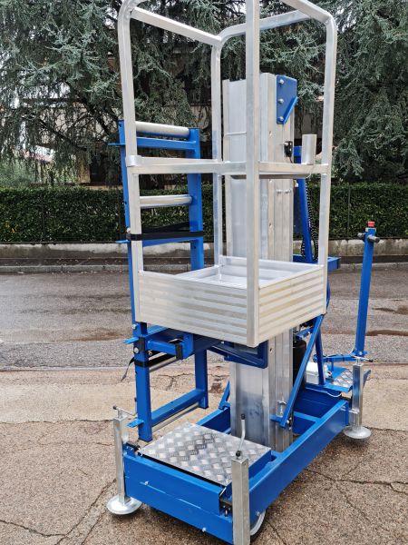 piattaforma AEREA cimiteriale